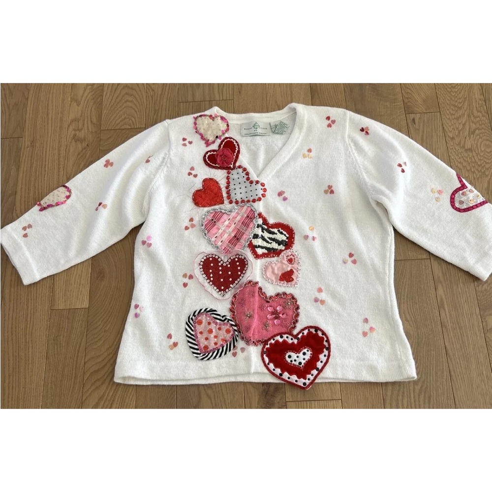 DESIGN OPTIONS size L Valentine Hearts Crop Slv Cardigan Sweater